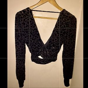 🖤 Sheer Black Long Sleeve Cheetah Print Crop Top